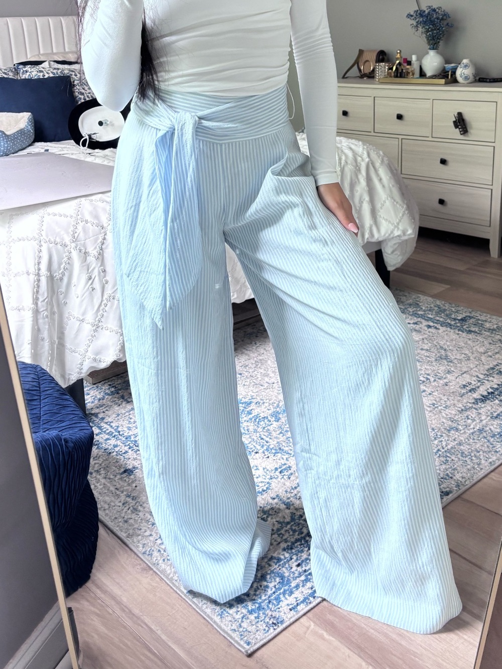 Club Monaco Light Blue Pinstripe Braynna Wide Leg Pant - Picture 3 of 3